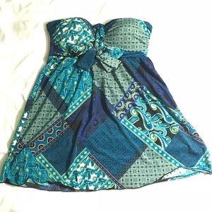 Dots strapless blue and green summer top